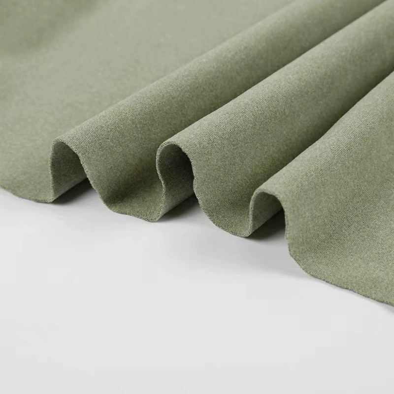 双面徳绒 — 自然垂坠与回弹 / Natural Drape & Recovery