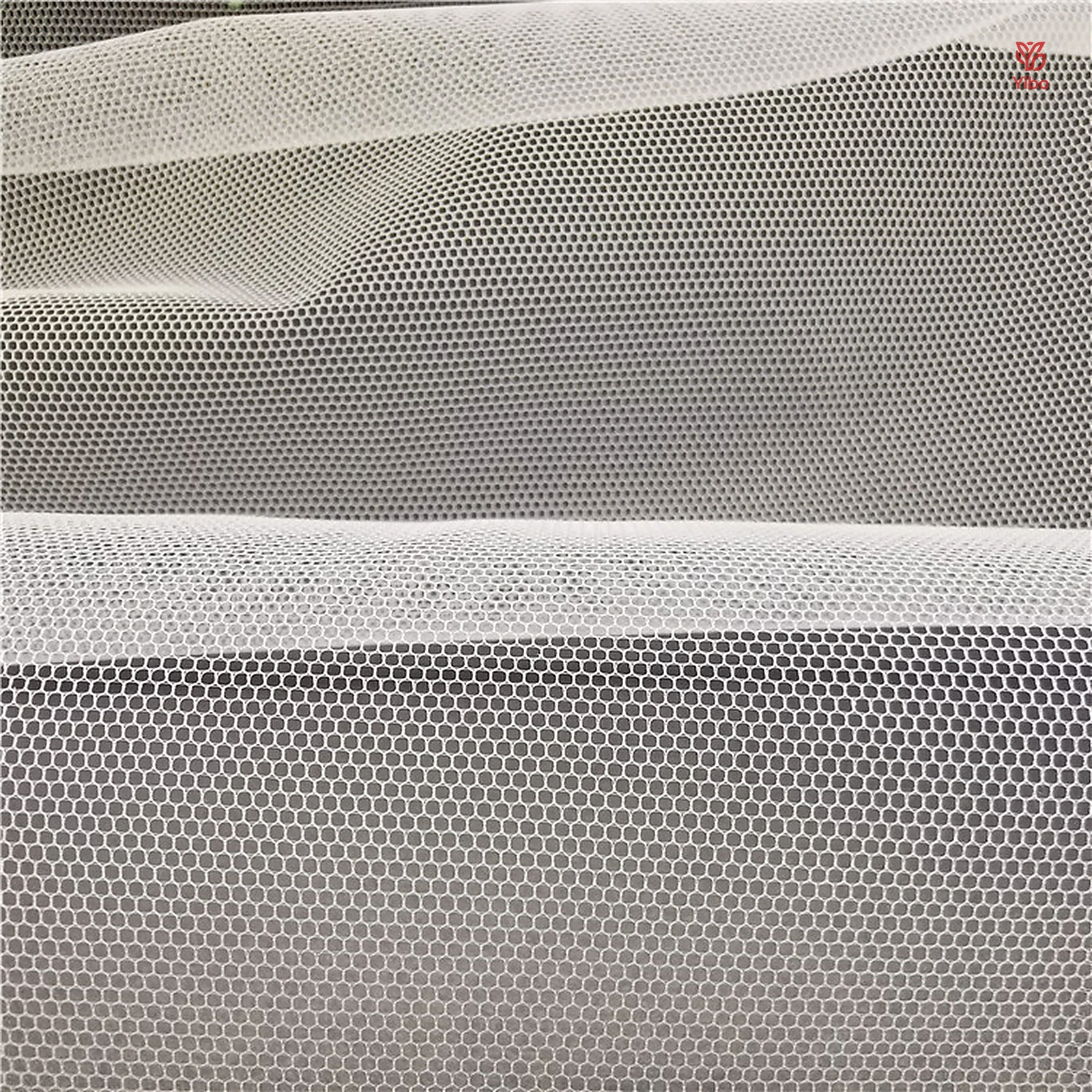 涤纶加强软网 — 细密六角网孔 / Fine Hexagonal Mesh